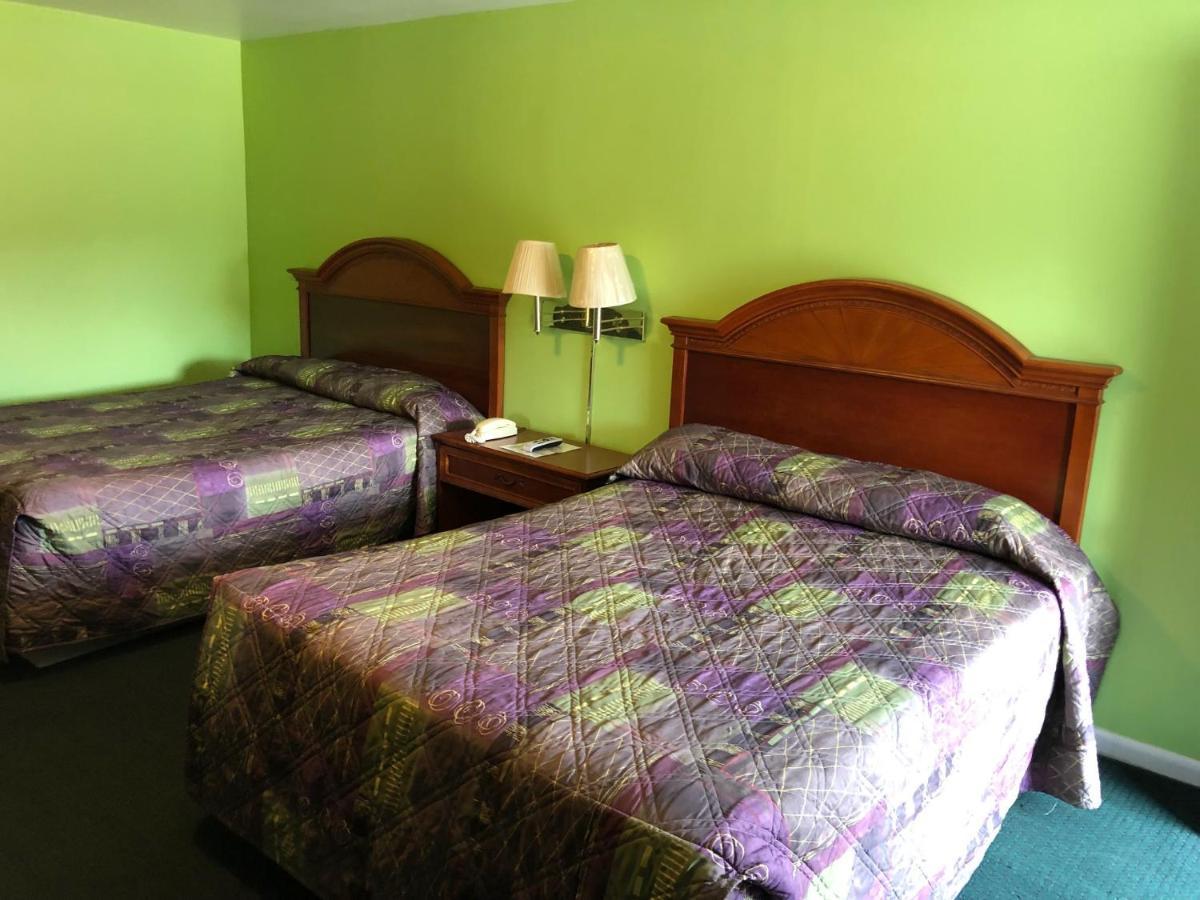 Ranch House Motel Марксвилл Экстерьер фото